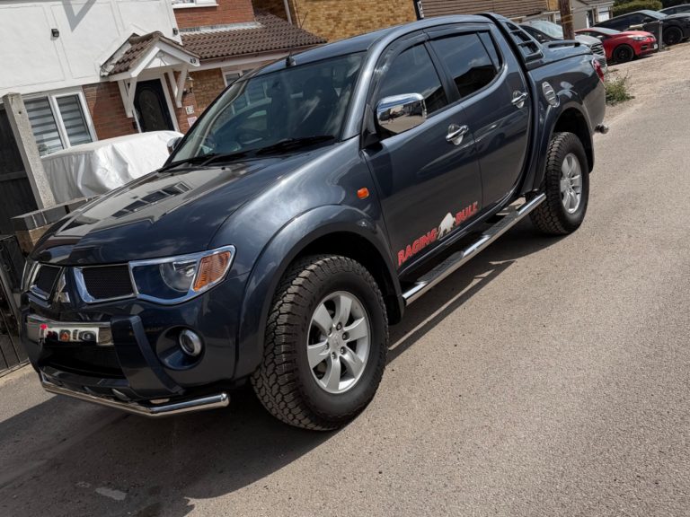 Series 4 L200 raging bull